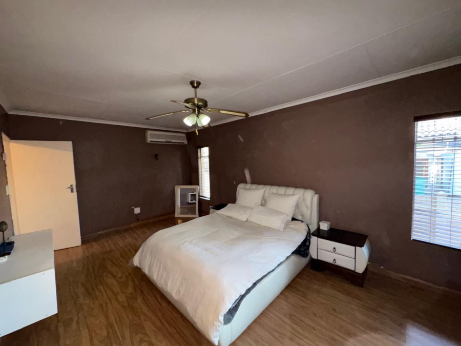 3 Bedroom Property for Sale in Safari Gardens North West